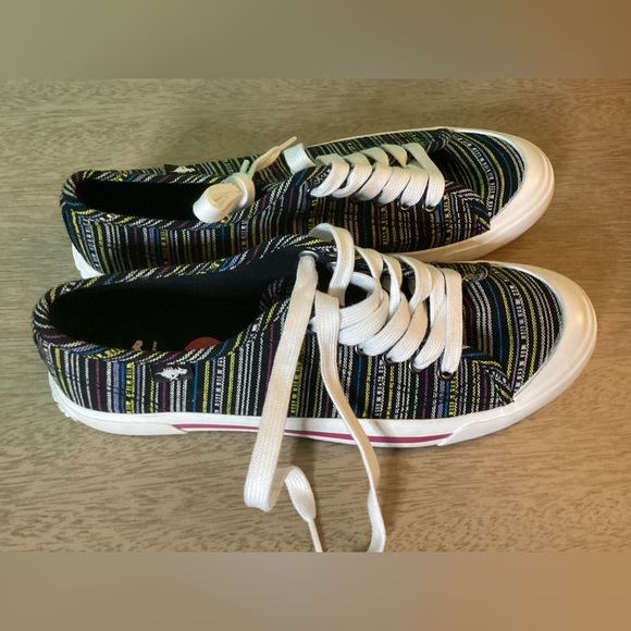 Rocket Dog Women's Jumpin Aloe Stripe Cotton Walking Shoe Size 11 NWOT - Picture 4 of 7